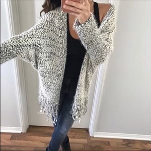 Black/white Fuzzy Fringe Cardigan 💕